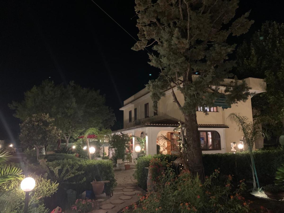 Villa Anna Guesthouse Bríndisi Exterior foto